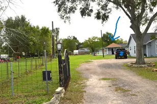 29315 Burton Cemetery Rd, Waller, TX 77484 - Photo 2