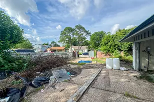 2106 New Mexico St, Baytown, TX 77520 - Photo 44