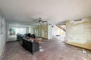 2106 New Mexico St, Baytown, TX 77520 - Photo 8