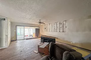 2106 New Mexico St, Baytown, TX 77520 - Photo 10