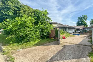 2106 New Mexico St, Baytown, TX 77520 - Photo 48