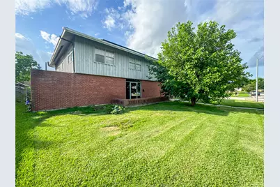 2106 New Mexico Street, Baytown, TX 77520 - Photo 4