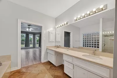 3022 Hidden Mist Court, Pearland, TX 77584 - Photo 18