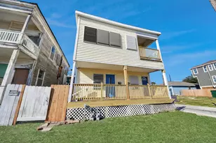 1213 28th St, Galveston, TX 77550 - Photo 42