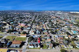 1213 28th St, Galveston, TX 77550 - Photo 34