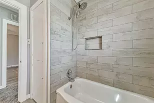 311 S Kansas St, La Porte, TX 77571 - Photo 20