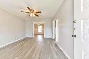 311 S Kansas St, La Porte, TX 77571 - Photo 14