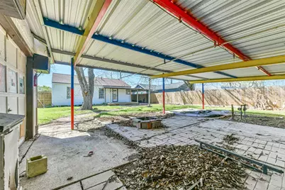 311 S Kansas Street, La Porte, TX 77571 - Photo 6