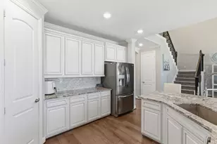 3627 Pasteur Ln, Iowa Colony, TX 77583 - Photo 10