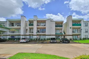 2822 S Bartell Dr, Houston, TX 77054 - Photo 1