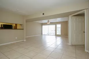 2822 S Bartell Dr, Houston, TX 77054 - Photo 2
