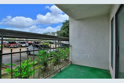 2822 S Bartell Drive #H6, Houston, TX 77054 - Photo 10