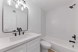 815 Lyle W Ave, Cleveland, TX 77327 - Photo 10