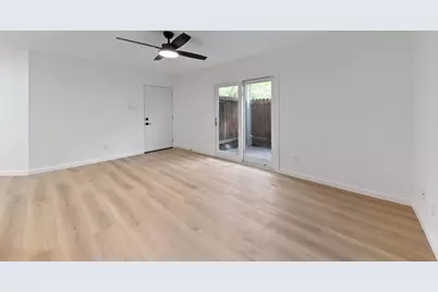 815 Lyle West Avenue #A, Cleveland, TX 77327 - Photo 4