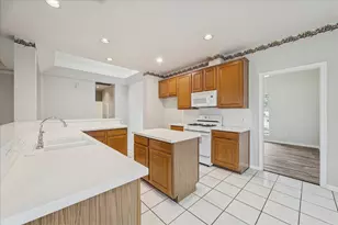 1506 Peachtree Ct, Pearland, TX 77581 - Photo 6