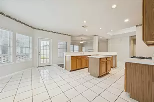 1506 Peachtree Ct, Pearland, TX 77581 - Photo 8
