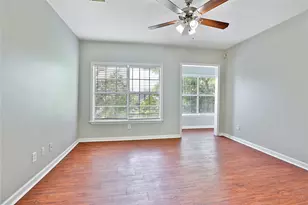 5007 Polk St, Houston, TX 77023 - Photo 2