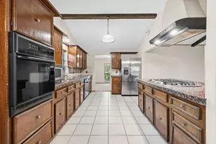 1110 Cheshire Ln, Houston, TX 77018 - Photo 12