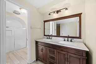1110 Cheshire Ln, Houston, TX 77018 - Photo 16