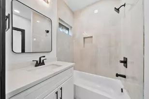 3615 Dreyfus St, Houston, TX 77021 - Photo 10