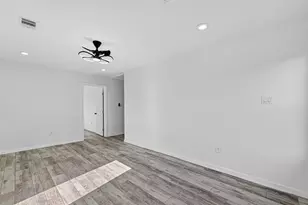 1926 Bluewater Hwy, Surfside Beach, TX 77541 - Photo 28