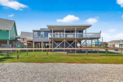 1926 Blue Water Highway, Surfside Beach, TX 77541 - Photo 4