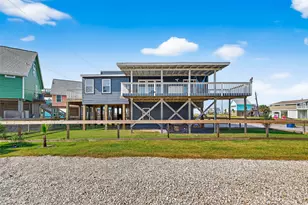 1926 Bluewater Hwy, Surfside Beach, TX 77541 - Photo 4