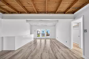 1926 Bluewater Hwy, Surfside Beach, TX 77541 - Photo 12