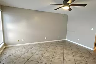 6633 W Airport Blvd, Houston, TX 77035 - Photo 2