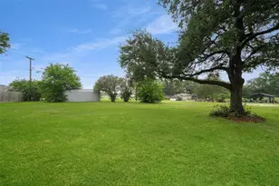 603 S McCarty Ave, Eagle Lake, TX 77434 - Photo 40