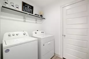 1134 Della Ln, Rosharon, TX 77583 - Photo 14