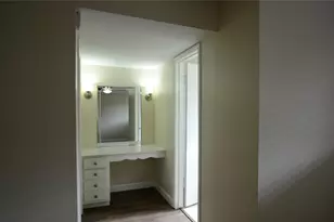 12978 Trail Hollow Dr, Houston, TX 77079 - Photo 18