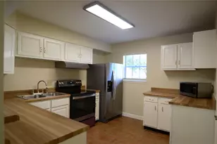 12978 Trail Hollow Dr, Houston, TX 77079 - Photo 8