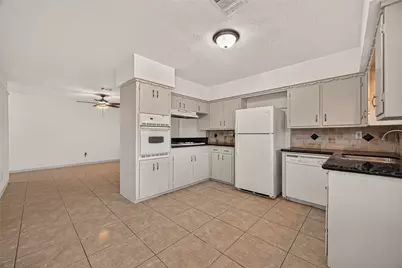 1003 Eastlake Street, Houston, TX 77034 - Photo 10