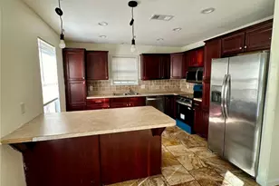 5142 37th St, Dickinson, TX 77539 - Photo 4