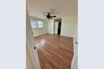 5142 37th Street, Dickinson, TX 77539 - Photo 6