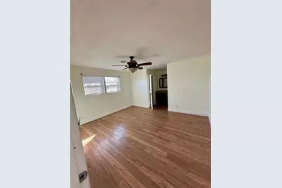 5142 37th Street, Dickinson, TX 77539 - Photo 8