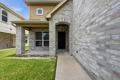 16763 N Gull Drive, Conroe, TX 77385 - Photo 2
