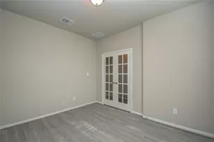 8418 Beacon Bay Cir, Baytown, TX 77523 - Photo 10
