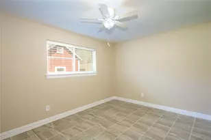 12619 Fern Forest Dr, Houston, TX 77044 - Photo 10