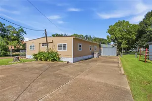 2704 Sinclair St, Pasadena, TX 77503 - Photo 2