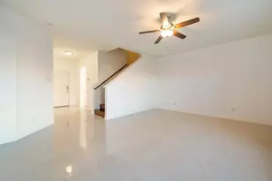 9439 Grand Spark Dr, Rosharon, TX 77583 - Photo 2