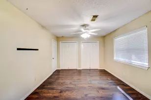 206 Sleepy Hollow Dr, Lake Jackson, TX 77566 - Photo 18