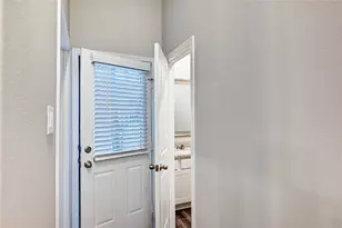 10196 Barberry St, Willis, TX 77318 - Photo 18