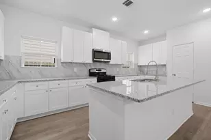 2815 Pne Est Ln, Houston, TX 77014 - Photo 10
