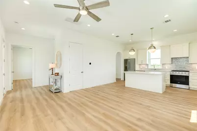 3611 W Jean St, Galveston, TX 77554 - Photo 12