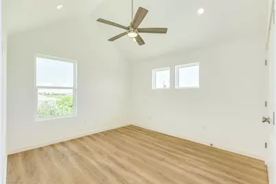 3611 W Jean St, Galveston, TX 77554 - Photo 20