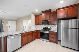 8307 W Green Leaf St, Brookshire, TX 77423 - Photo 6
