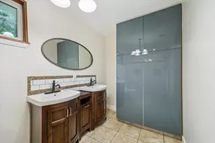 5830 Ludington Dr, Houston, TX 77035 - Photo 12