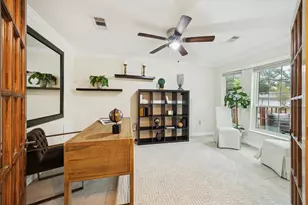 5830 Ludington Dr, Houston, TX 77035 - Photo 4